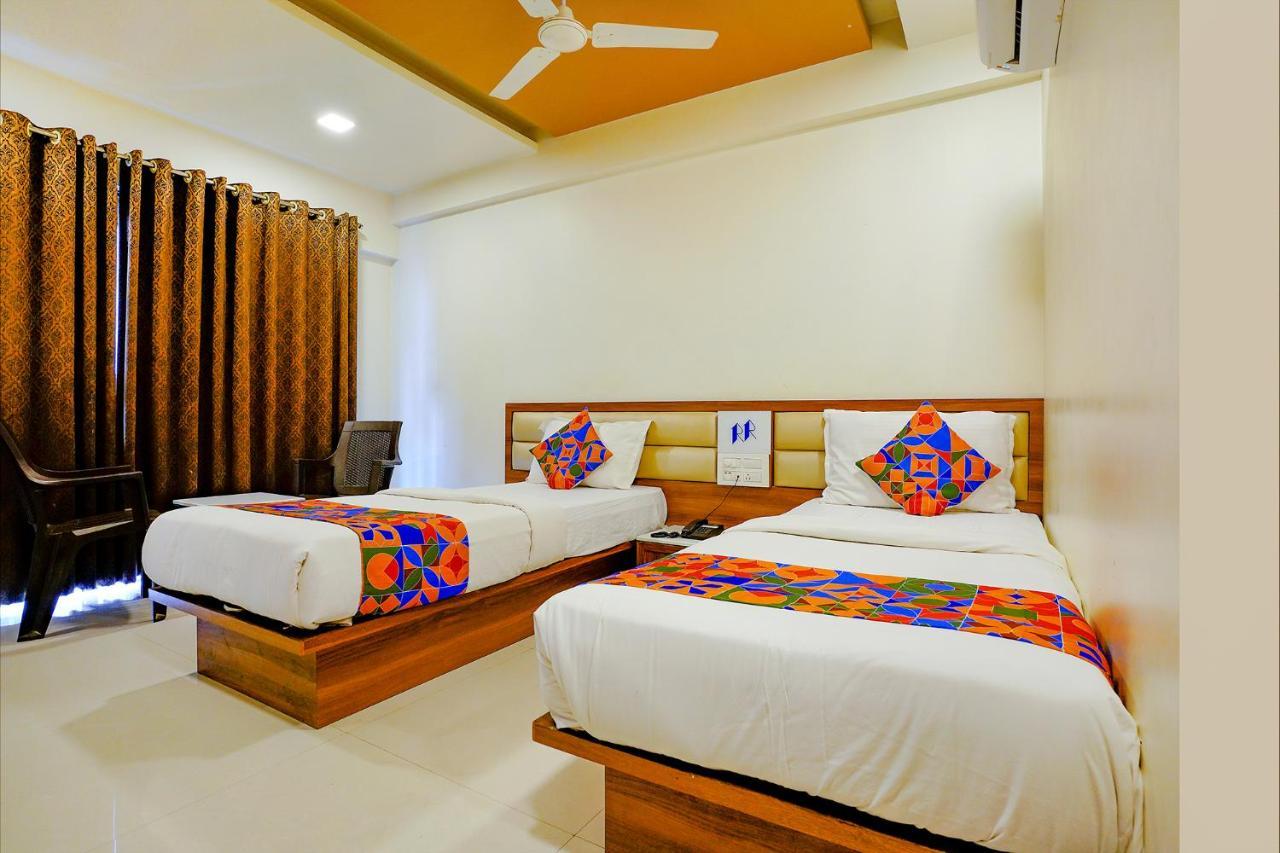 Fabhotel Ramjis Residency ナーシク エクステリア 写真