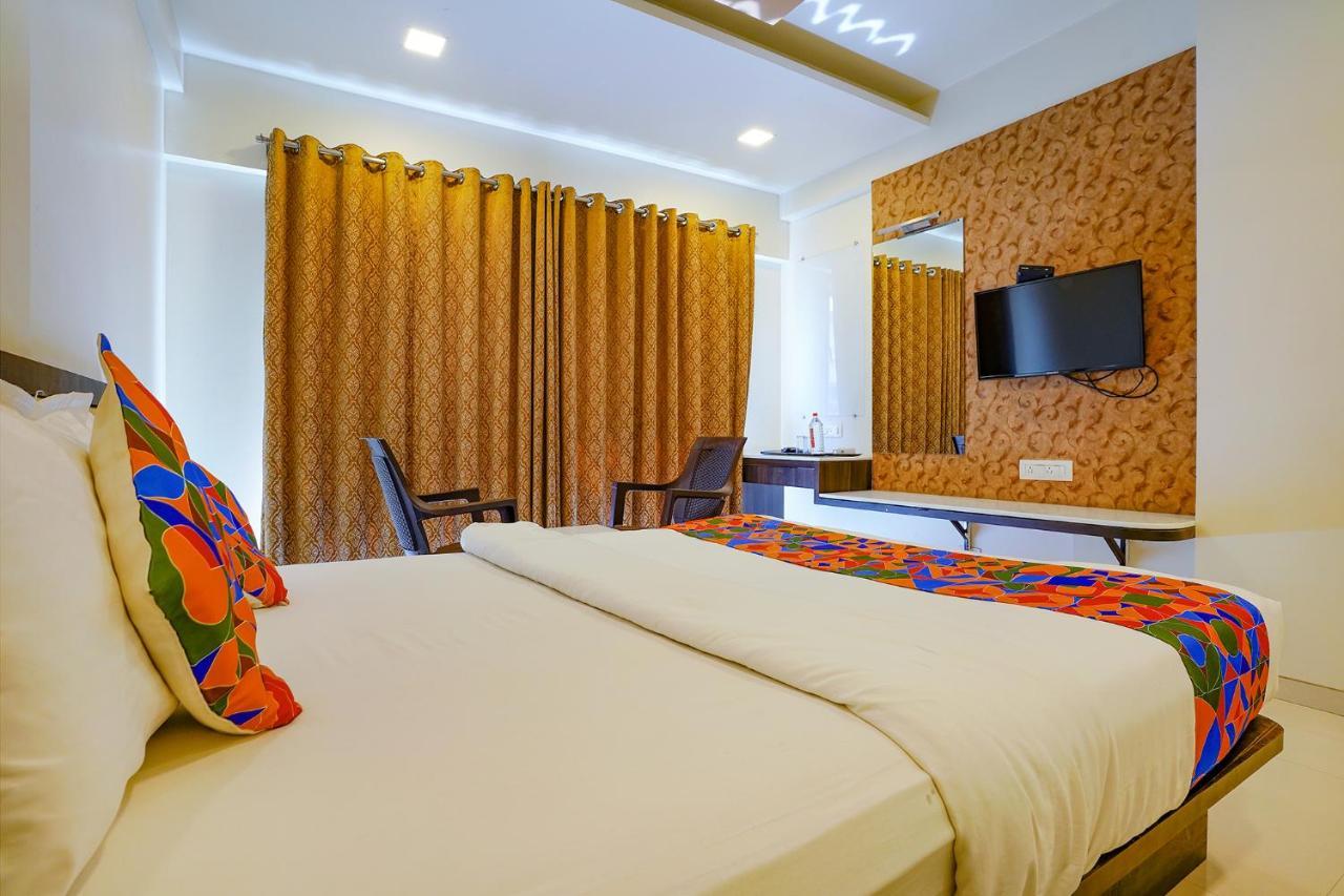 Fabhotel Ramjis Residency ナーシク エクステリア 写真