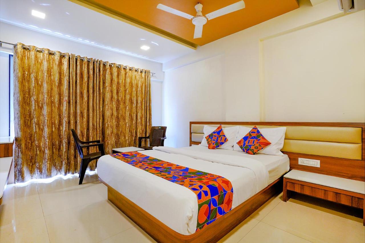 Fabhotel Ramjis Residency ナーシク エクステリア 写真