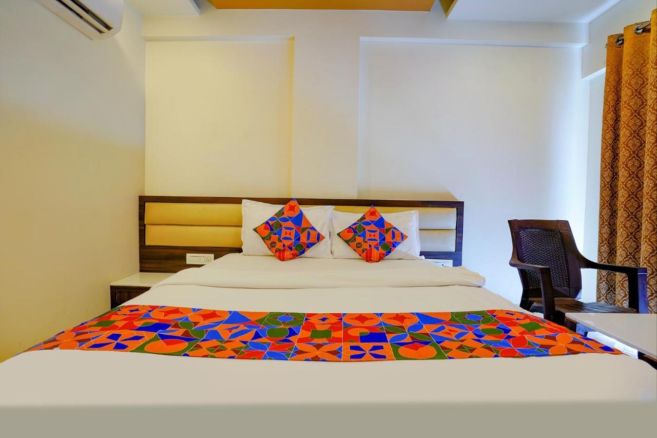 Fabhotel Ramjis Residency ナーシク エクステリア 写真