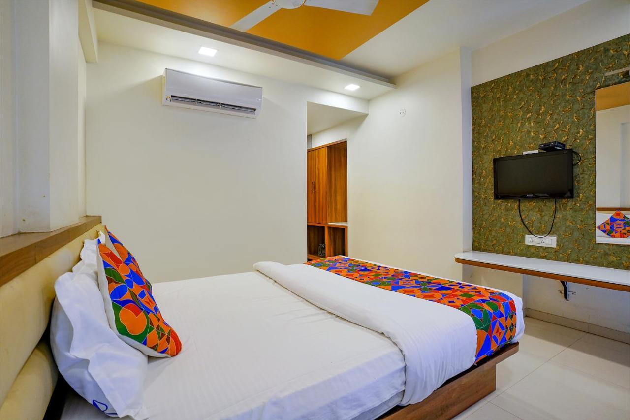 Fabhotel Ramjis Residency ナーシク エクステリア 写真