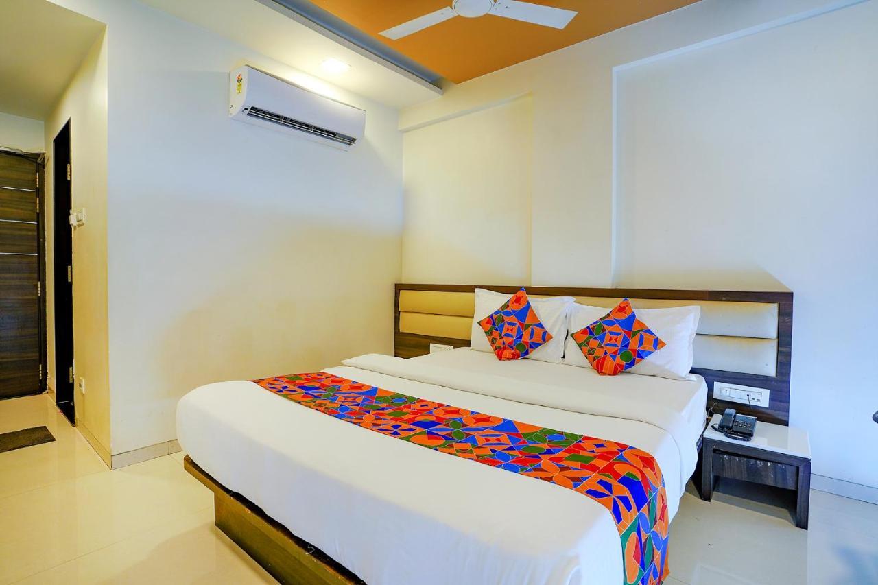 Fabhotel Ramjis Residency ナーシク エクステリア 写真